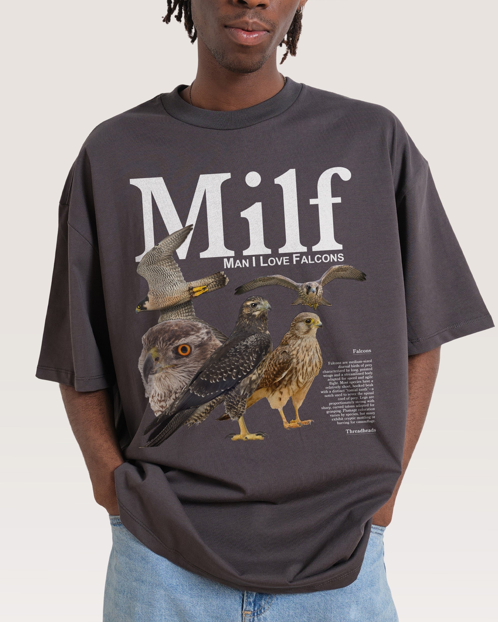 Man I Love Falcons Oversized Graphic T-Shirt - Unisex 90s Boxy Fit Cotton Tee
